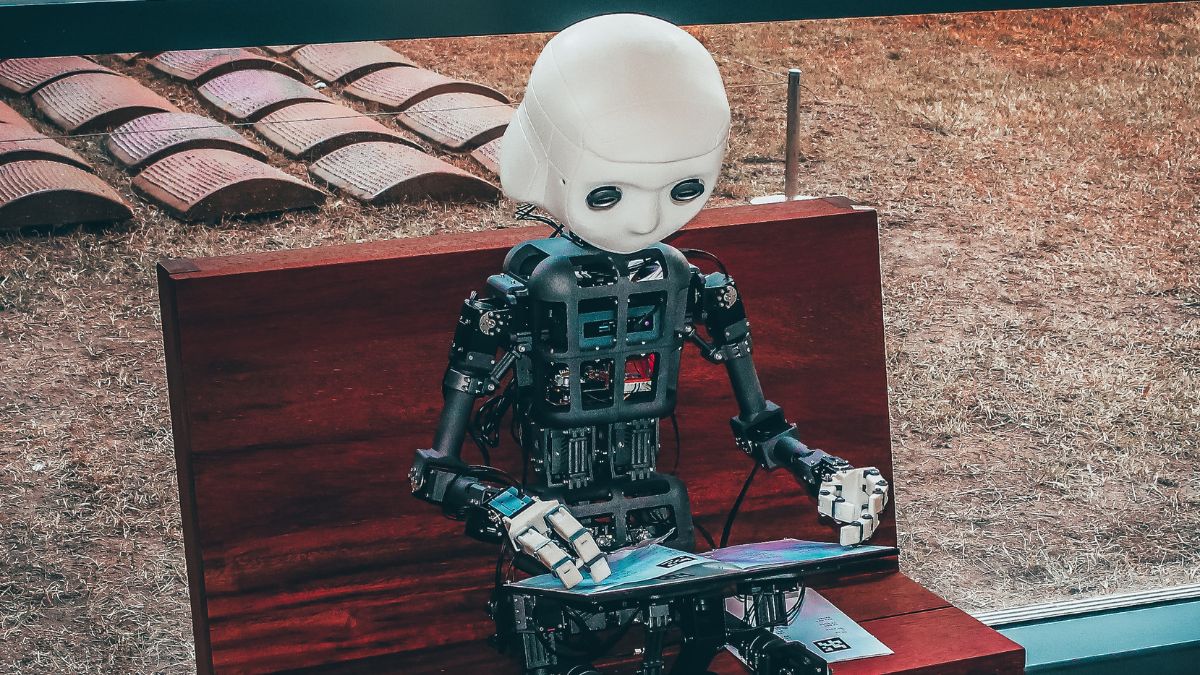 what-is-chatgpt-and-will-it-be-the-next-big-thing-in-ai-world-explained